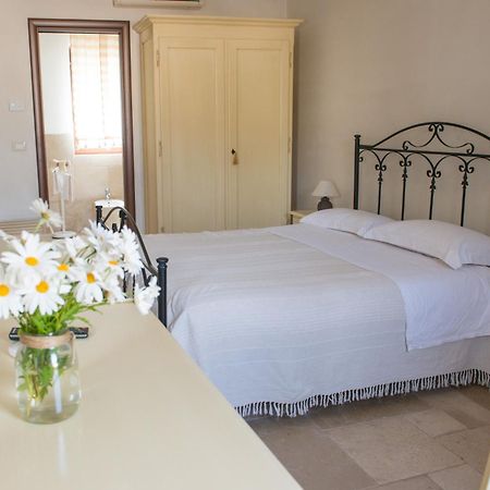 Maison d'hôtes La Vigna Vecchia à Fasano Extérieur photo