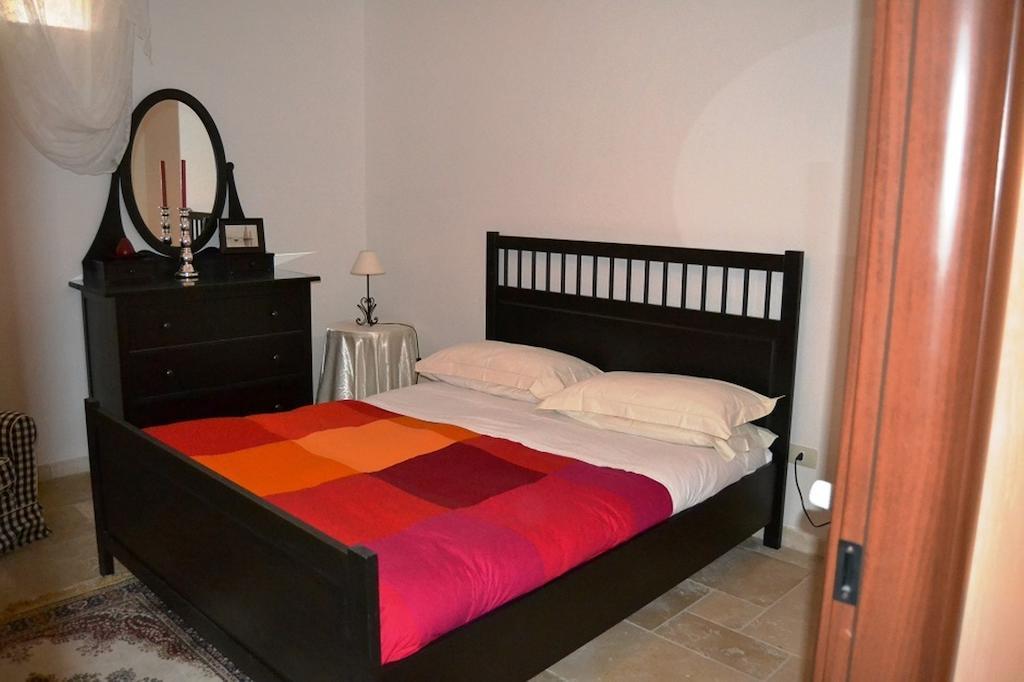 Maison d'hôtes La Vigna Vecchia à Fasano Chambre photo